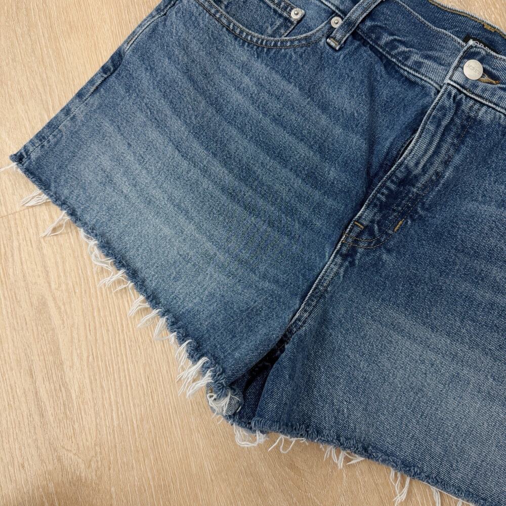Women’s J. Crew Cut Off Denim Jean Shorts Size 31 - Picture 3 of 6